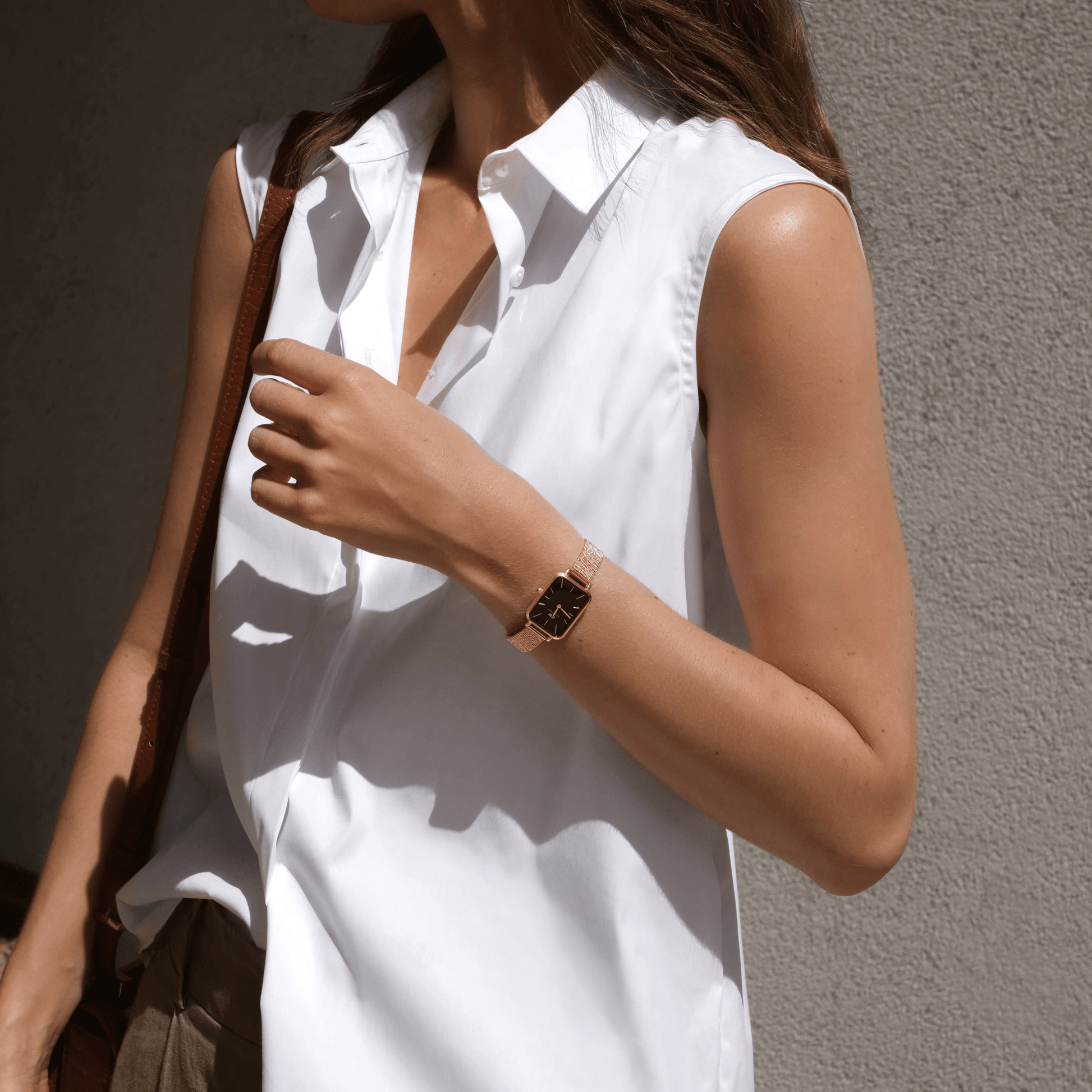 Daniel Wellington Quadro Melrose Black Dial Rose Gold Mesh Bracelet Watch For Women - DW00100432