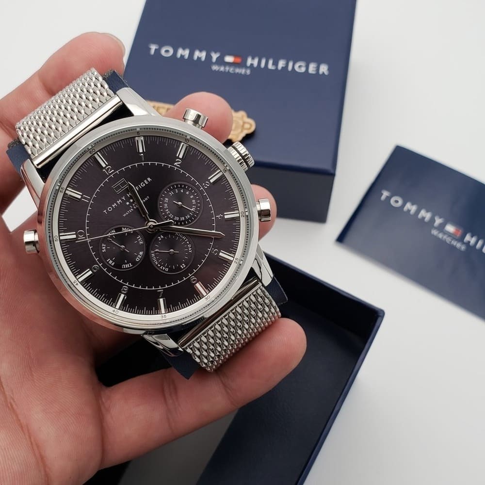 Tommy Hilfiger Harrison Quartz Grey Dial Silver Mesh Bracelet Watch for Men - 1790877