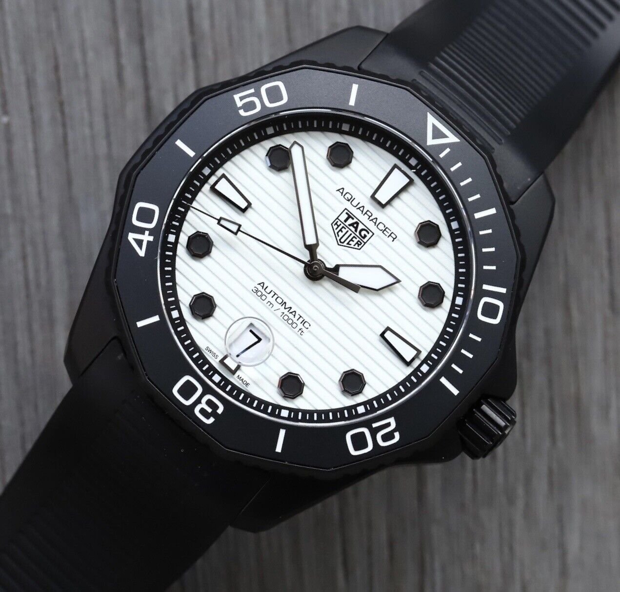 Tag Heuer Aquaracer Professional 300 Automatic White Dial Black Rubber Strap Watch for Men - WBP201D.FT6197
