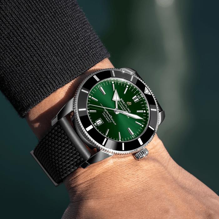 Breitling Superocean Heritage B20 Automatic 46 Green Dial Black Mesh Bracelet Watch for Men - AB2020121L1S1