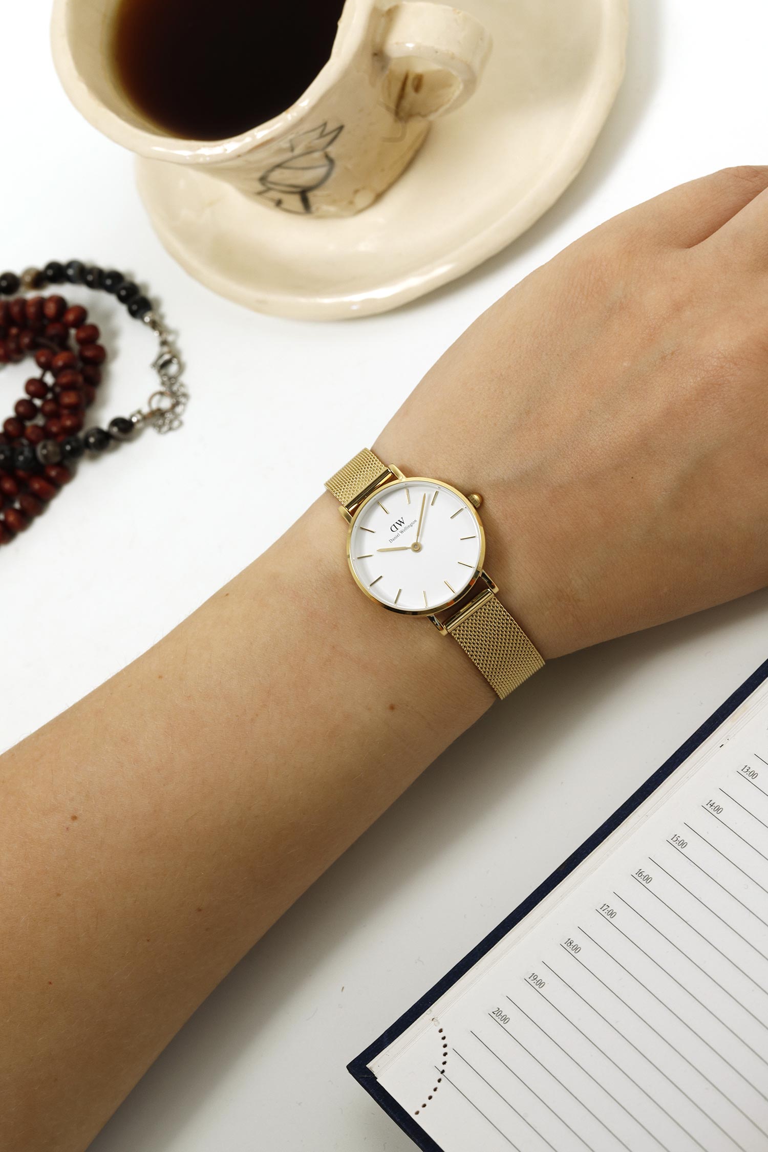 Daniel Wellington Classic Petite Evergold White Dial Gold Mesh Bracelet Watch For Women - DW00100350