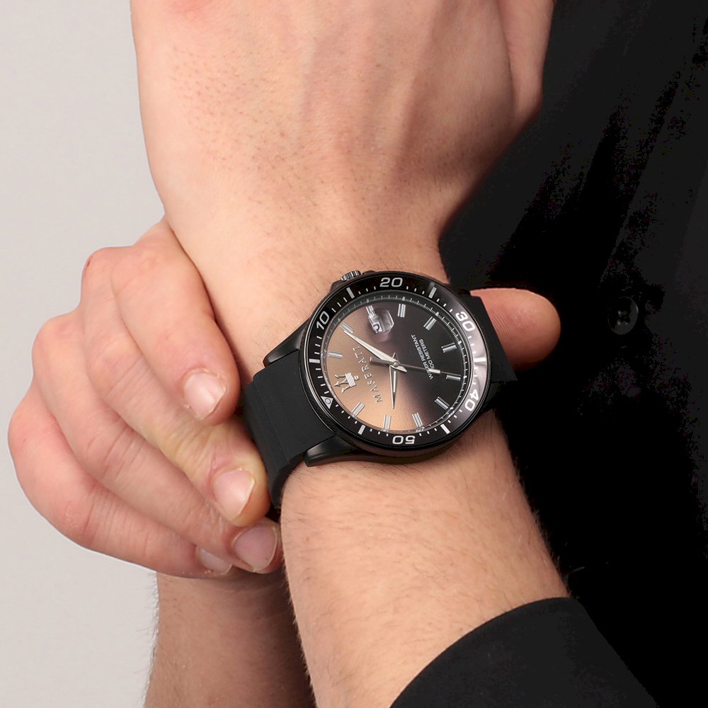 Maserati SFIDA Quartz Black Dial Black Rubber Strap Watch For Men - R8851140001