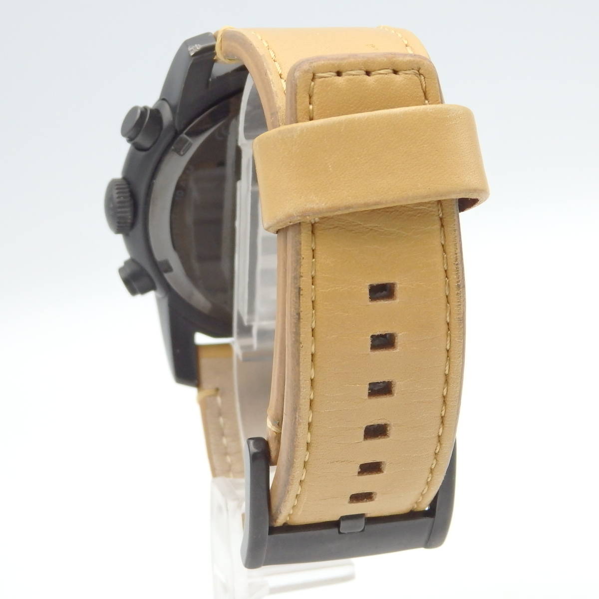 Marc Jacobs Larry Chronograph Black Dial Brown Leather Strap Watch for Men - MBM5053