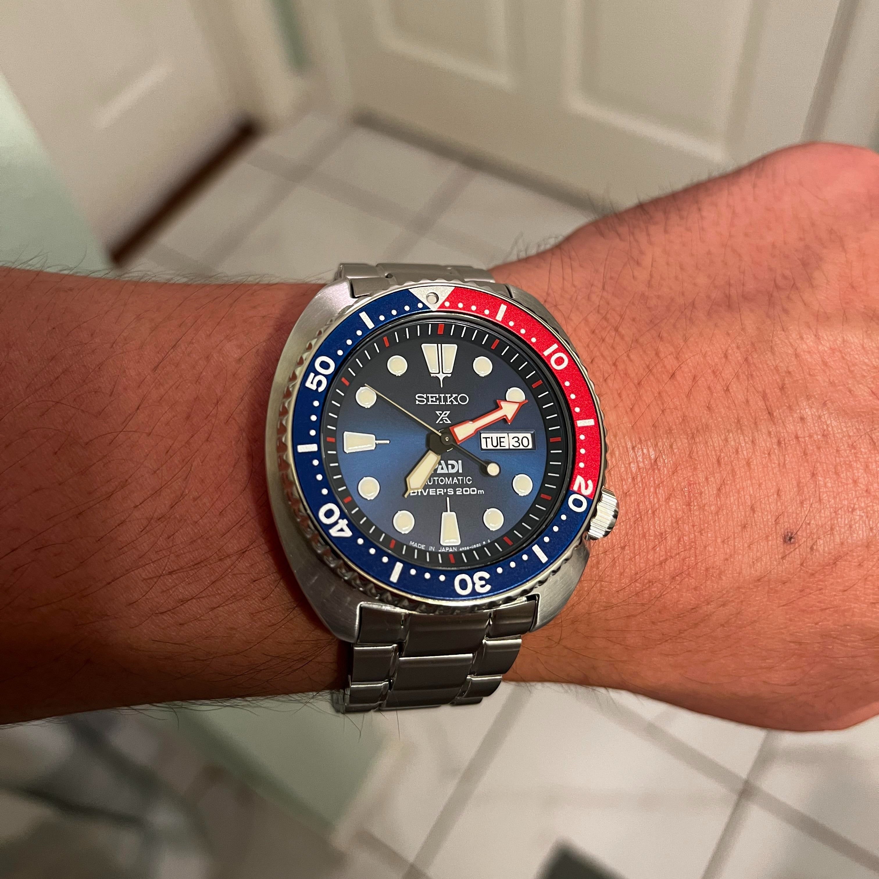 Seiko Prospex PADI Special Edition Automatic Blue Dial Silver Steel Strap Watch for Men - SRPE99